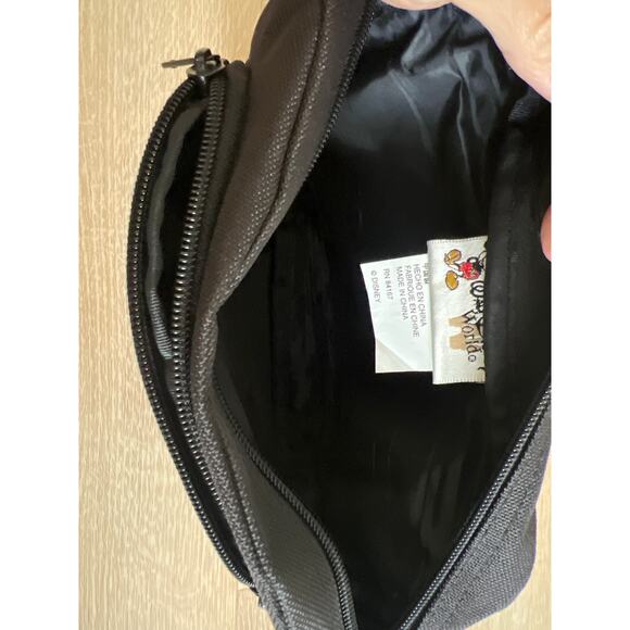 Vintage Disney World Fanny Pack Black Fire Works 2004 Retro Nostalgia - Picture 3 of 4